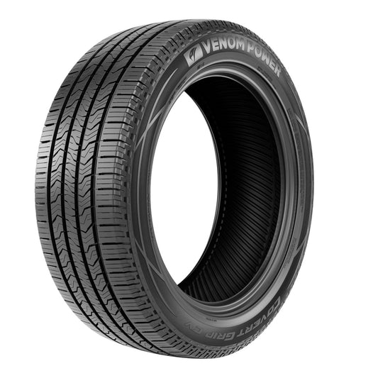 Kit de 2 Llantas P 235/65 R17   A A Venom COVERT GRIP CV