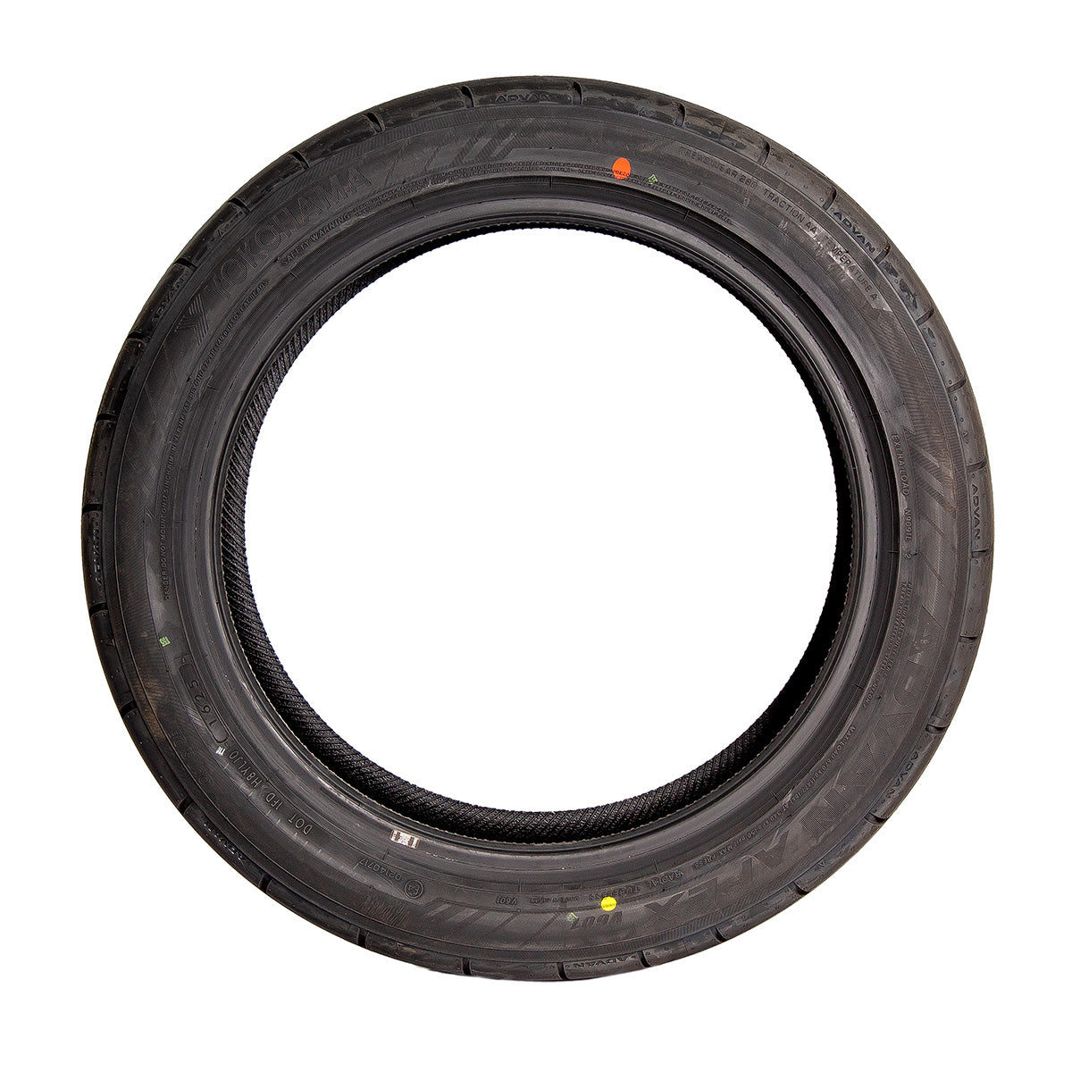 Llanta P 275/40 R20 106Y Yokohama ADVAN APEX V601