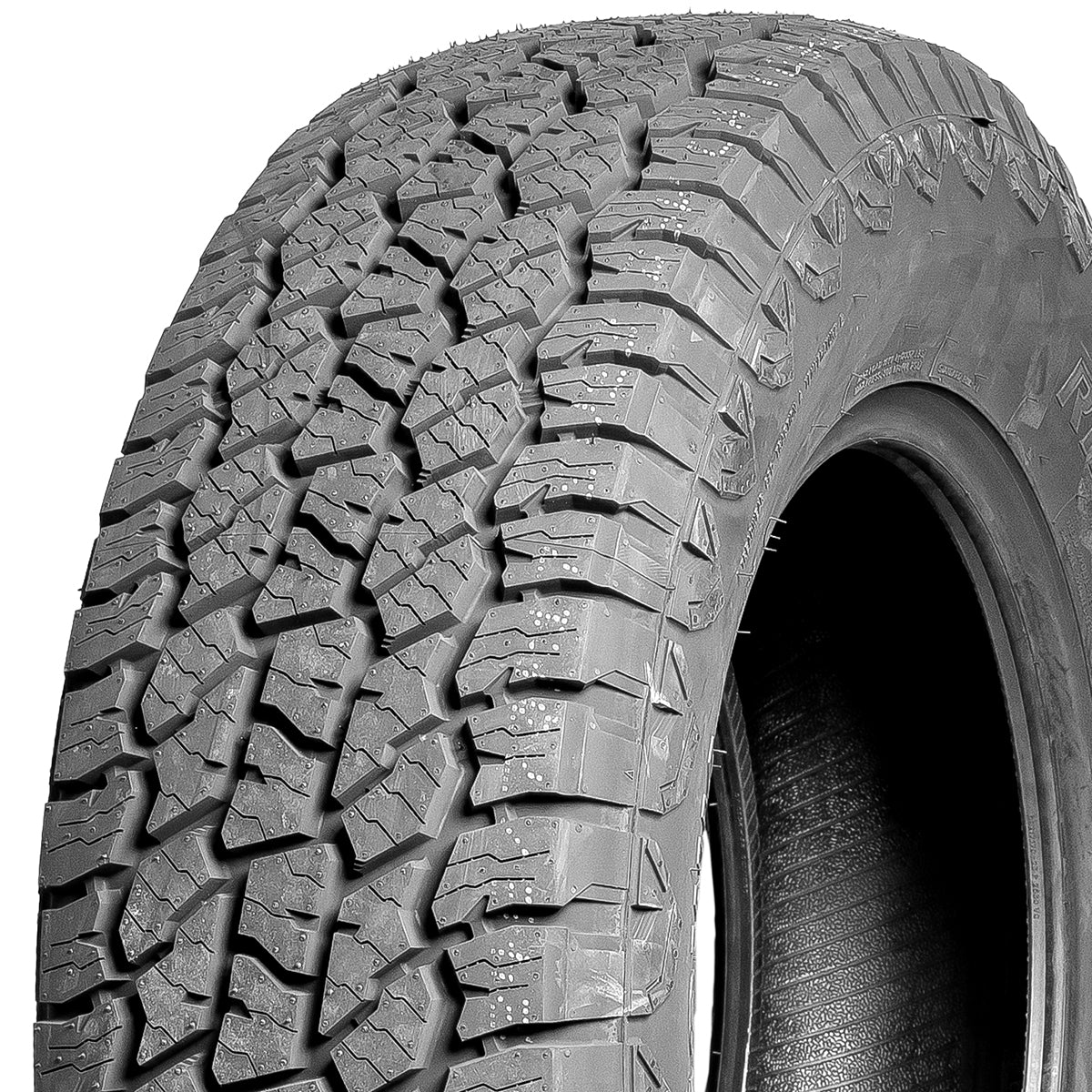 Llanta P 245/70 R17 110T Blackhawk RIDGECRAWLER A/T HAT51