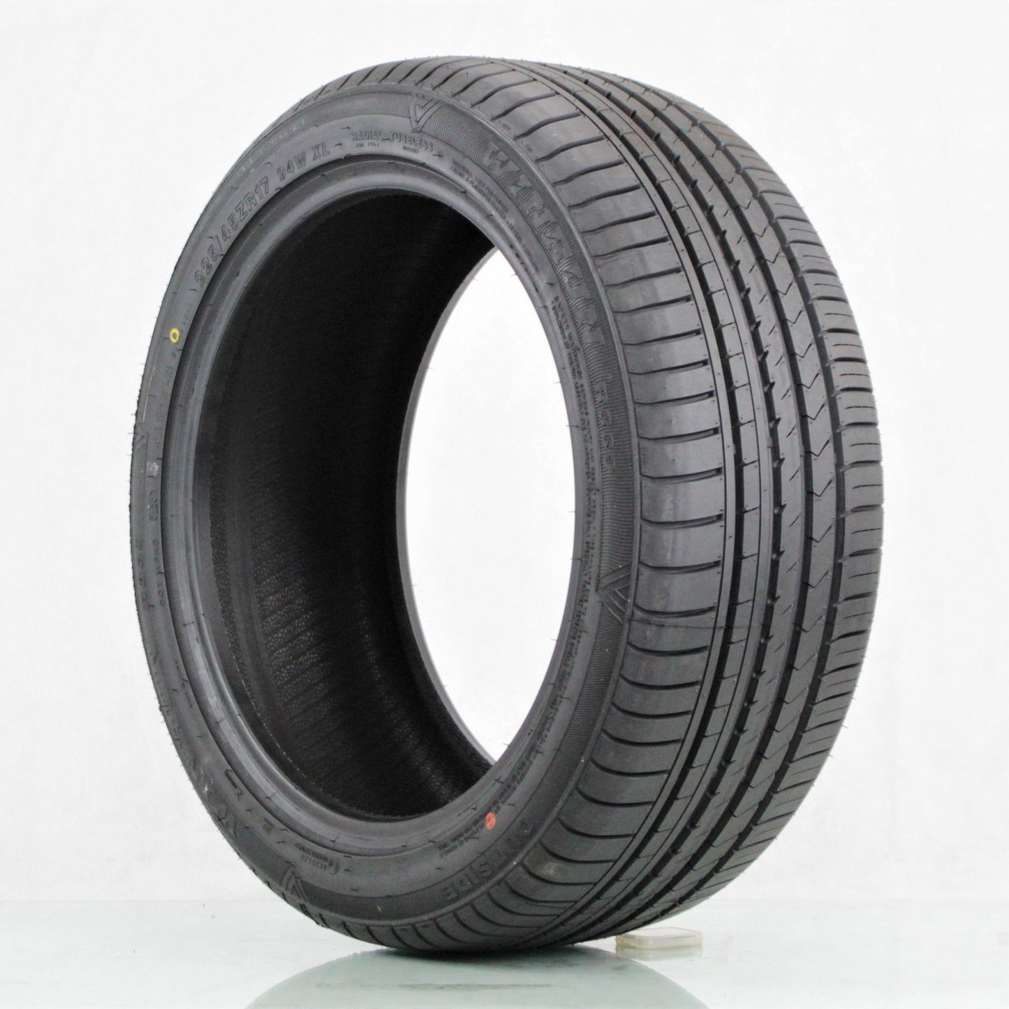 Llanta P 225/55 R19 99V A A Winrun R330